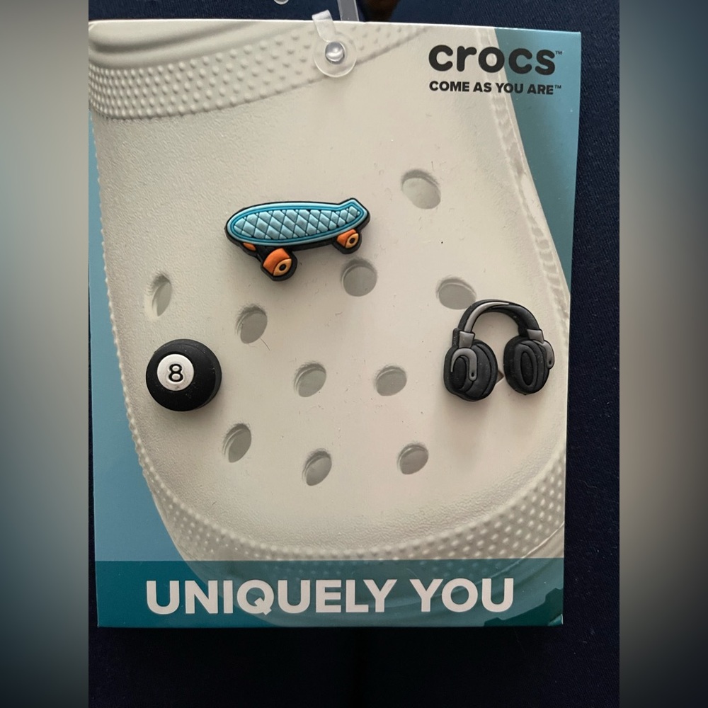 NWT CROCS Jibbitz DUDE 3 Pk Skateboard Headphones 8 Ball Pool STOCKING STUFFERS